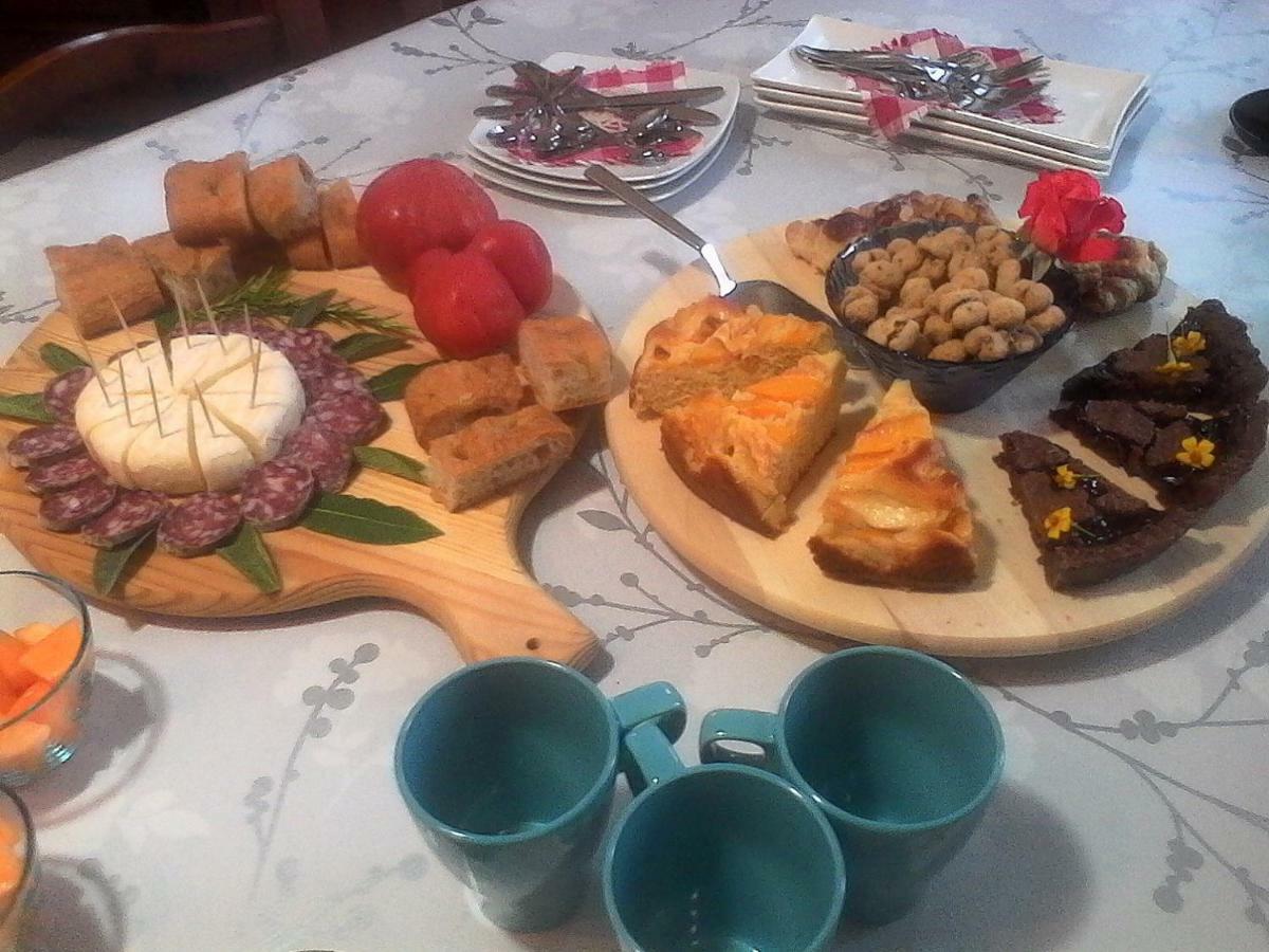 Pensjonat La Casa Dei Masue' Alba  Zewnętrze zdjęcie